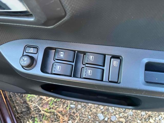 ミライース Ｘ　ＳＡＩＩＩ　クリアランスソナー　衝突被害軽減システム　オートマチックハイビーム　キーレスエントリー　アイドリングストップ　電動格納ミラー　ＣＶＴ　ＥＳＣ　エアコン　パワーステアリング　パワーウィンドウ（11枚目）