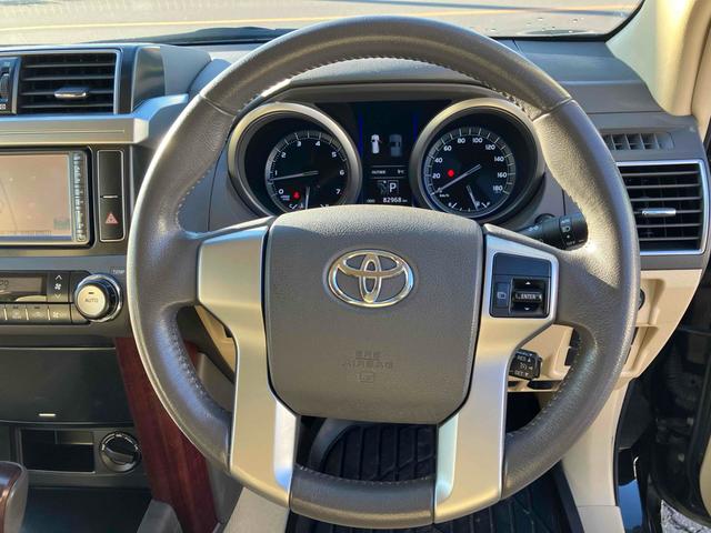 ランドクルーザープラド ＴＸ　Ｌパッケージ　４ＷＤ　ＥＴＣ　バックカメラ　オートクルーズコントロール　パワーシート　ナビ　ＴＶ　オートライト　ヘッドライトウォッシャー　アルミホイール　スマートキー　電動格納ミラー　シートヒーター　ＡＴ（3枚目）