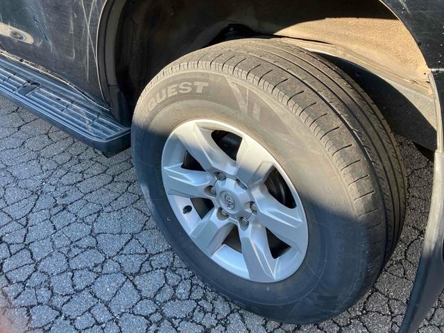 ランドクルーザープラド ＴＸ　Ｌパッケージ　４ＷＤ　ＥＴＣ　バックカメラ　オートクルーズコントロール　パワーシート　ナビ　ＴＶ　オートライト　ヘッドライトウォッシャー　アルミホイール　スマートキー　電動格納ミラー　シートヒーター　ＡＴ（28枚目）