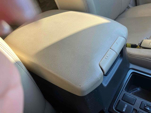 ランドクルーザープラド ＴＸ　Ｌパッケージ　４ＷＤ　ＥＴＣ　バックカメラ　オートクルーズコントロール　パワーシート　ナビ　ＴＶ　オートライト　ヘッドライトウォッシャー　アルミホイール　スマートキー　電動格納ミラー　シートヒーター　ＡＴ（50枚目）