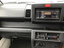 エクストラ　４ＷＤ　５速マニュアル　ＣＤオーディオ　ライトレベライザー　荷台ゲートプロテクター　ゴムマット　キーレスエントリー　ＡＢＳ　運転席・助手席エアバッグ　エアコン　パワーステアリング　パワーウィンドウ（16枚目）