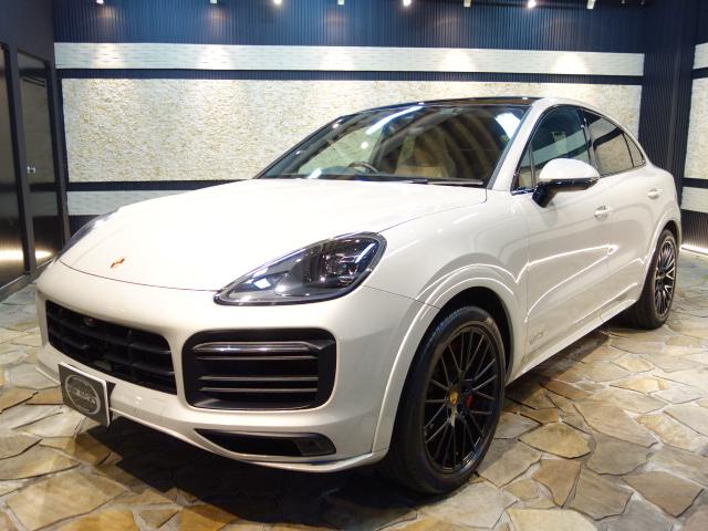 カイエンクーペ カイエンGTS クーペ 純正OPカシミヤベージュペイント純正21inスパイダーRSホイール装着ブラック/モハーヴェ ベージュインテリアBOSEサラウンドサウンドシステム装備純正OPプライバシーガラス装備(3枚目)