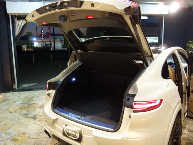 カイエンクーペ カイエンGTS クーペ 純正OPカシミヤベージュペイント純正21inスパイダーRSホイール装着ブラック/モハーヴェ ベージュインテリアBOSEサラウンドサウンドシステム装備純正OPプライバシーガラス装備(43枚目)