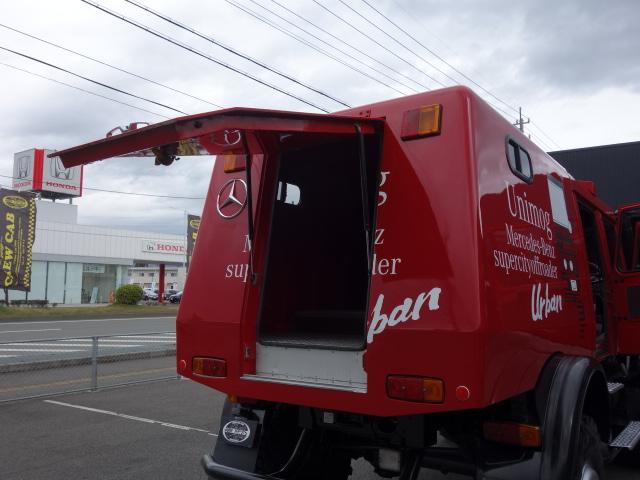 アーバンウニモグ 正規輸入ディーラー車 U1750 Wキャブ キャンピング車 窓付特装キャノピーリア跳ね上げ式ハッチ前進8速、後進8速マニュアルエアブレーキ&駐車ブレーキフロントブッシュグリルガード純正10穴鉄ホイル&コンチネンタルタイヤ8ナンバーキャンピング登録普通免許運転可(41枚目)