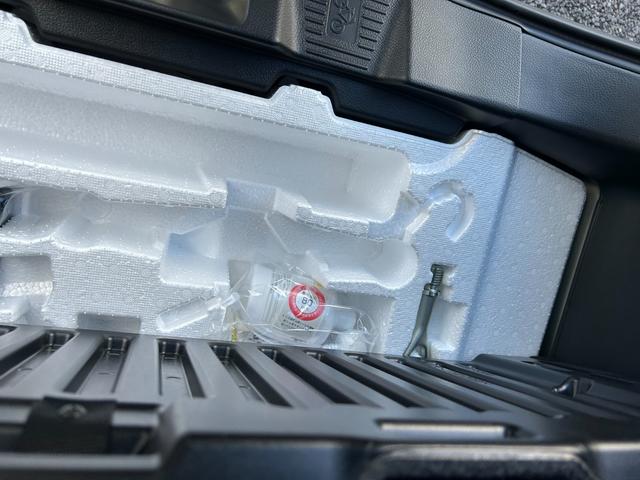 スペーシアカスタム カスタム HYBRID XSターボ 2WD ターボ オートライト バックカメラ オートライト Bluetooth スライドドア 純正ナビ プッシュスタート シートヒーター オートエアコン 衝突被害軽減システム アイドリングストップ 横滑り防止機能(66枚目)