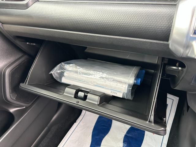 クロスビー HYBRID MZ 4型 4WD 全方位カメラ バックカメラ オートライト プッシュスタート シートヒーター オートエアコン 4WD 衝突被害軽減システム アイドリングストップ 横滑り防止機能 衝突安全ボディ 盗難防止システム(9枚目)