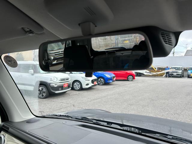 クロスビー HYBRID MZ 4型 4WD 全方位カメラ バックカメラ オートライト プッシュスタート シートヒーター オートエアコン 4WD 衝突被害軽減システム アイドリングストップ 横滑り防止機能 衝突安全ボディ 盗難防止システム(11枚目)