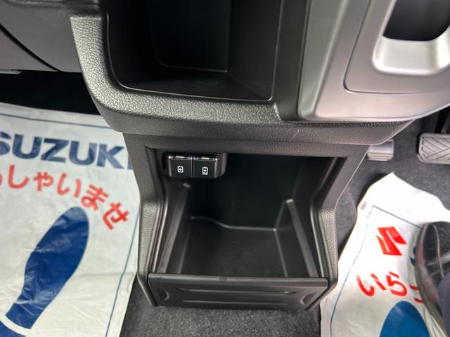 クロスビー HYBRID MZ 4型 4WD 全方位カメラ バックカメラ オートライト プッシュスタート シートヒーター オートエアコン 4WD 衝突被害軽減システム アイドリングストップ 横滑り防止機能 衝突安全ボディ 盗難防止システム(22枚目)