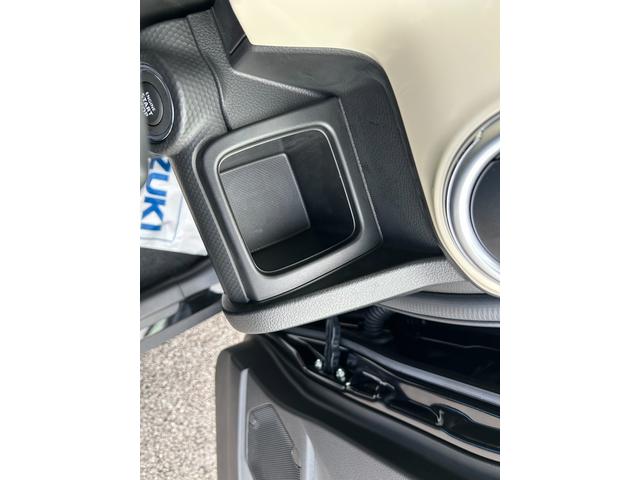 クロスビー HYBRID MZ 4型 4WD 全方位カメラ バックカメラ オートライト プッシュスタート シートヒーター オートエアコン 4WD 衝突被害軽減システム アイドリングストップ 横滑り防止機能 衝突安全ボディ 盗難防止システム(28枚目)