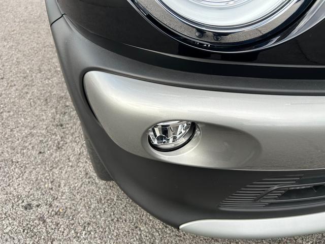 クロスビー HYBRID MZ 4型 4WD 全方位カメラ バックカメラ オートライト プッシュスタート シートヒーター オートエアコン 4WD 衝突被害軽減システム アイドリングストップ 横滑り防止機能 衝突安全ボディ 盗難防止システム(36枚目)