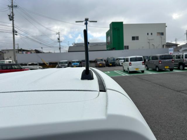 クロスビー HYBRID MZ 4型 4WD 全方位カメラ バックカメラ オートライト プッシュスタート シートヒーター オートエアコン 4WD 衝突被害軽減システム アイドリングストップ 横滑り防止機能 衝突安全ボディ 盗難防止システム(48枚目)