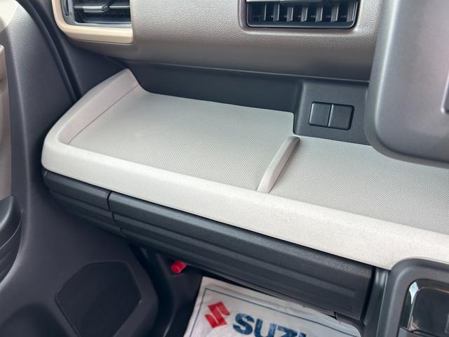 スペーシア ＨＹＢＲＩＤ　Ｇ　２ＷＤ　スライドドア　オートライト　スライドドア　プッシュスタート　シートヒーター　オートエアコン　衝突被害軽減システム　盗難防止システム　衝突安全ボディ　盗難防止システム（8枚目）