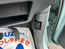 ボンネットをあけられます