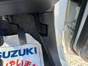 ボンネットをあけられます