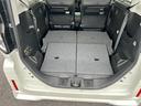 後部座席を倒しての荷台スペースです