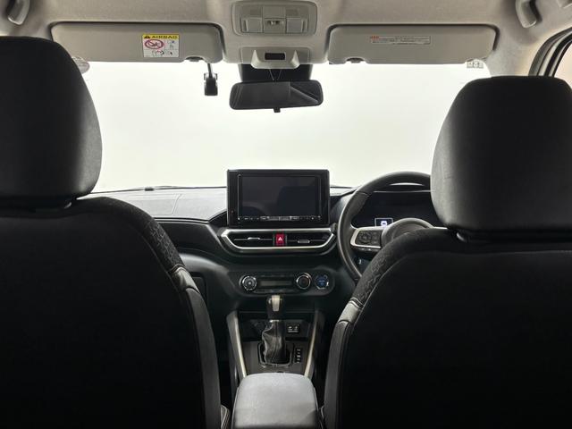 ロッキー プレミアムＧ　ＨＥＶ　カーナビ　全方位カメラ　ドラレコ　ＣＶＴ　シートヒーター　オートライト　オートエアコン　ＬＥＤヘッドランプ　ＬＥＤフォグランプ　クルーズコントロール　バックフォグランプ　ＨＥＶ（5枚目）