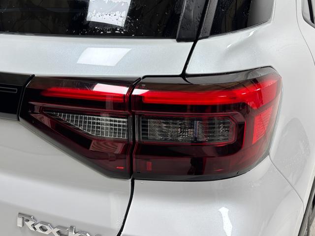 ロッキー プレミアムＧ　ＨＥＶ　カーナビ　全方位カメラ　ドラレコ　ＣＶＴ　シートヒーター　オートライト　オートエアコン　ＬＥＤヘッドランプ　ＬＥＤフォグランプ　クルーズコントロール　バックフォグランプ　ＨＥＶ（42枚目）