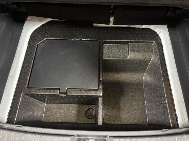 ロッキー プレミアムＧ　ＨＥＶ　カーナビ　全方位カメラ　ドラレコ　ＣＶＴ　シートヒーター　オートライト　オートエアコン　ＬＥＤヘッドランプ　ＬＥＤフォグランプ　クルーズコントロール　バックフォグランプ　ＨＥＶ（45枚目）