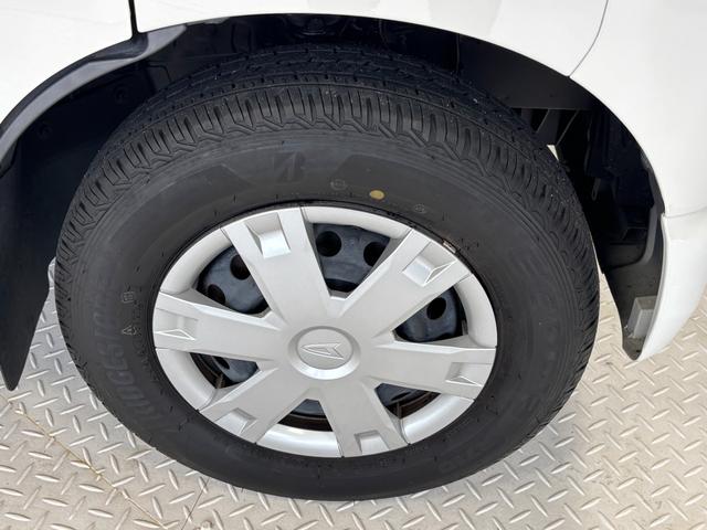 ハイゼットカーゴ クルーズ　ＣＤチューナー　マニュアルエアコン　　　　ＣＶＴ　オートライト（20枚目）