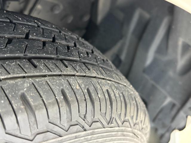 ハイゼットカーゴ クルーズ　ＣＤチューナー　マニュアルエアコン　　　　ＣＶＴ　オートライト（21枚目）