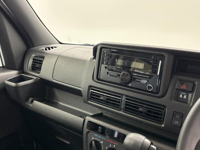 ハイゼットカーゴ クルーズ　ＣＤチューナー　マニュアルエアコン　　　　ＣＶＴ　オートライト（62枚目）