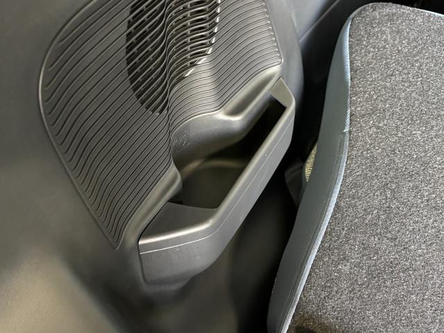 ムーヴキャンバス ストライプスＧターボ　カーナビ　全方位カメラ　ドラレコ　ＥＴＣ　シートヒーター　ターボエンジン　クルーズコントロール　両側電動スライドドア　オートライト　オートエアコン　ＬＥＤヘッドランプ　ＬＥＤフォグランプ　ＣＶＴ（50枚目）