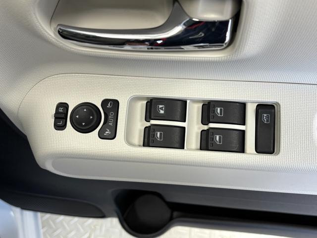 ムーヴキャンバス ストライプスＧターボ　カーナビ　全方位カメラ　ドラレコ　ＥＴＣ　シートヒーター　ターボエンジン　クルーズコントロール　両側電動スライドドア　オートライト　オートエアコン　ＬＥＤヘッドランプ　ＬＥＤフォグランプ　ＣＶＴ（60枚目）