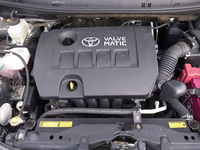 アイシス プラタナ　Ｖセレクション　４ＷＤ　ＣＶＴ　両側電動スライドドア　ナビ　バックカメラ　３列シート　７人乗り　ＨＩＤ　スマートキー　オートエアコン　盗難防止システム　衝突安全ボディ　ＡＢＳ　エアバッグ　アルミ　フル装備（21枚目）