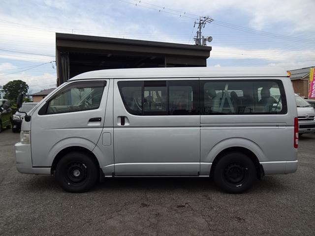 DX ワンオーナー タイヤ4本新品 10人乗 記録簿 4WD(6枚目)