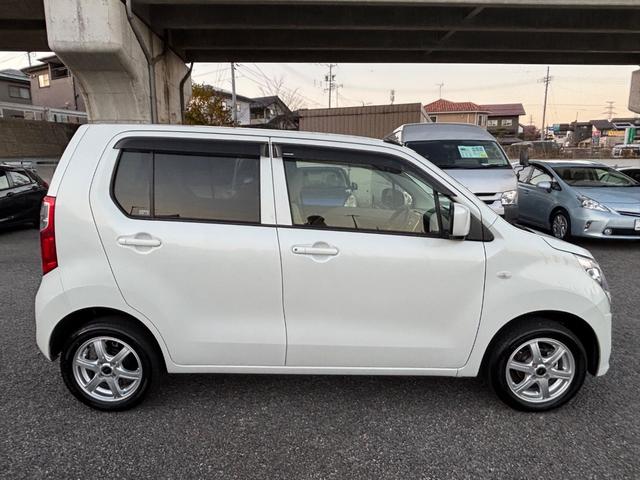 ワゴンR FX 禁煙車 記録簿 4WD フル装備 Wエアバック キーレス ABS シートヒーター フルフラットシート アイドリングストップ 電動格納ミラー 14インチアルミホイール(6枚目)