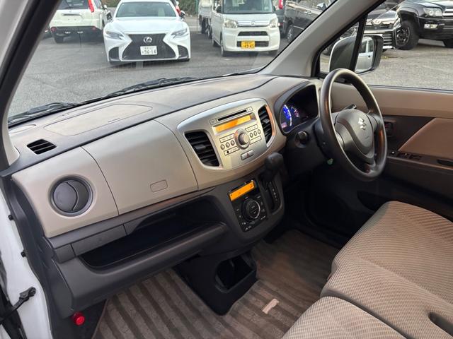 ワゴンR FX 禁煙車 記録簿 4WD フル装備 Wエアバック キーレス ABS シートヒーター フルフラットシート アイドリングストップ 電動格納ミラー 14インチアルミホイール(40枚目)