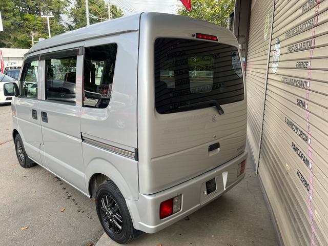 エブリイ ＰＣ　車検２年付き　アルミホイール　キーレス　ＥＴＣ　４ＷＤ　５速マニュアル　ＣＤプレイヤー（4枚目）