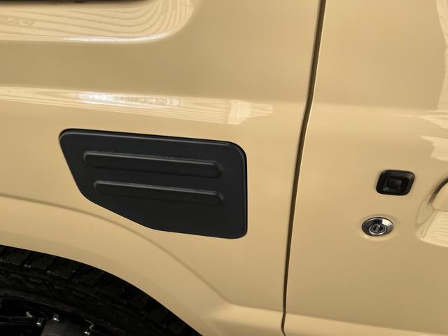 ジムニー XC 中古純正アルミスタッドレスセット付 エンジンスターター 社外アルミホイール オフロードタイヤ オプショングリル 革調社外シートカバー 8インチナビ バックカメラ アクティブクルコン シートヒーター(24枚目)