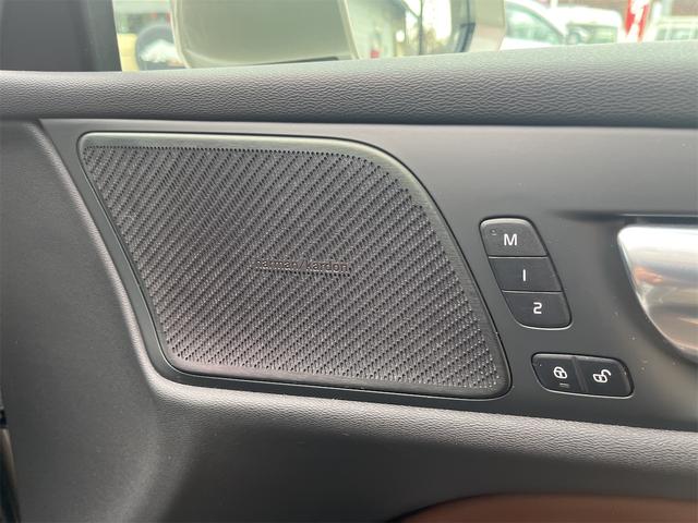 Ｖ６０ Ｔ５　インスクリプション　パイロットアシスト　アクティブクルコン　ハーマンカードンプレミアムオーディオ　マッサージ機能　シートヒーター　シートクーラー　前後純正ドライブレコーダー　ブラウンレザーシート　アラウンドビューモニター（11枚目）