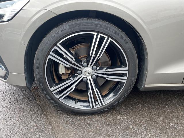 Ｖ６０ Ｔ５　インスクリプション　パイロットアシスト　アクティブクルコン　ハーマンカードンプレミアムオーディオ　マッサージ機能　シートヒーター　シートクーラー　前後純正ドライブレコーダー　ブラウンレザーシート　アラウンドビューモニター（35枚目）