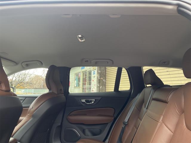 Ｖ６０ Ｔ５　インスクリプション　パイロットアシスト　アクティブクルコン　ハーマンカードンプレミアムオーディオ　マッサージ機能　シートヒーター　シートクーラー　前後純正ドライブレコーダー　ブラウンレザーシート　アラウンドビューモニター（43枚目）