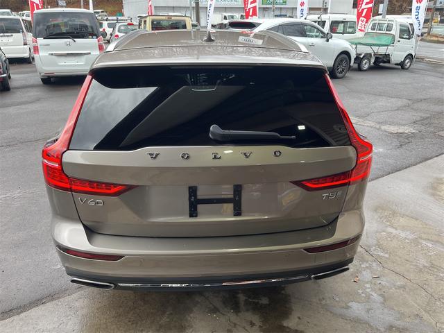Ｖ６０ Ｔ５　インスクリプション　パイロットアシスト　アクティブクルコン　ハーマンカードンプレミアムオーディオ　マッサージ機能　シートヒーター　シートクーラー　前後純正ドライブレコーダー　ブラウンレザーシート　アラウンドビューモニター（44枚目）