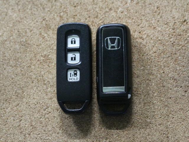N-BOXカスタム G・Lホンダセンシング ギャザズメモリーナビ リアカメラ ETC シートヒーター LEDヘッドライト アルミホイール(23枚目)