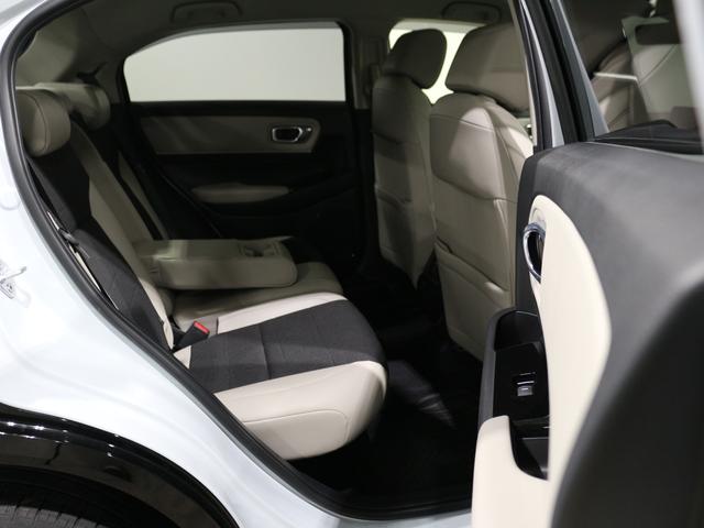 ヴェゼル e:HEVZ ギャザズメモリーナビ フルセグ DVD リアカメラ ETC シートヒーター LEDヘッドライト アルミホイール(10枚目)