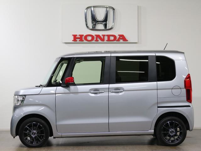 ボディカラーはルナシルバーメタリックです。