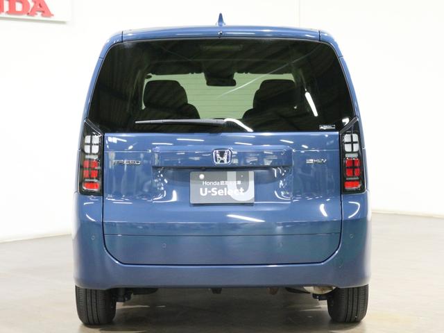 フリード e:HEVエアーEX ギャザズメモリーナビ フルセグ 全方位カメラ BSi シートヒーター 両側電動スライドドア LEDヘッドライト アルミホイール(6枚目)