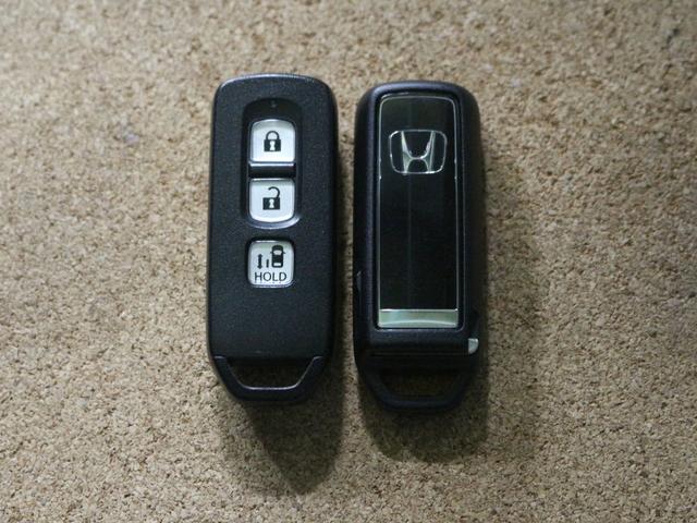 N-BOXカスタム G・Lホンダセンシング ギャザズメモリーナビ リアカメラ ETC シートヒーター LEDヘッドライト アルミホイール(23枚目)