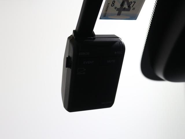 �������̎��̃h���C�u���R�[�_�[���t���Ă܂��B