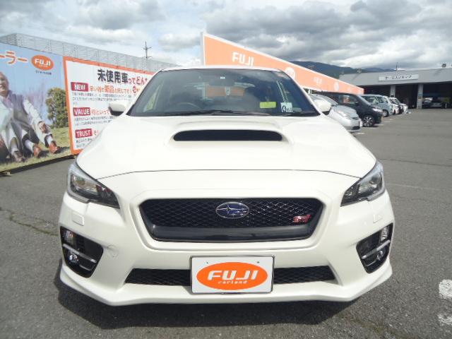 STI タイプS 4WD ワンオーナー ハーフレザーシート(2枚目)