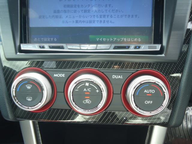 STI タイプS 4WD ワンオーナー ハーフレザーシート(13枚目)