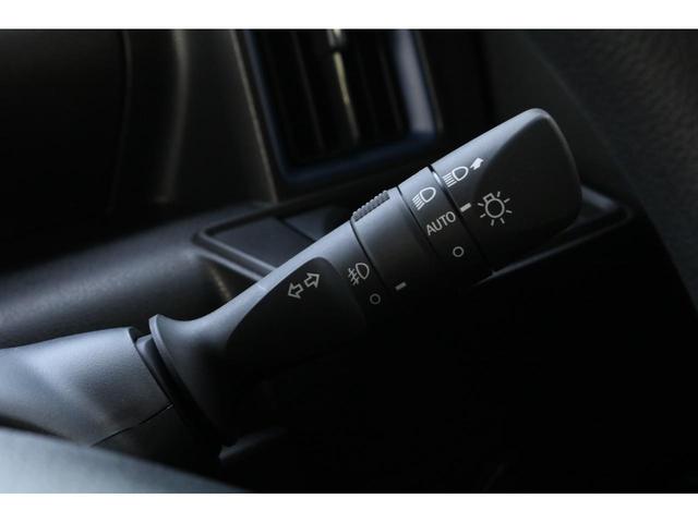 カスタムX 届出済未使用車 両側電動スライドドア LEDヘッドライト 衝突被害軽減ブレーキ スマートキー アイドリングストップ バックカメラ シートヒーター オートライト フォグライト 横滑り防止装置(11枚目)