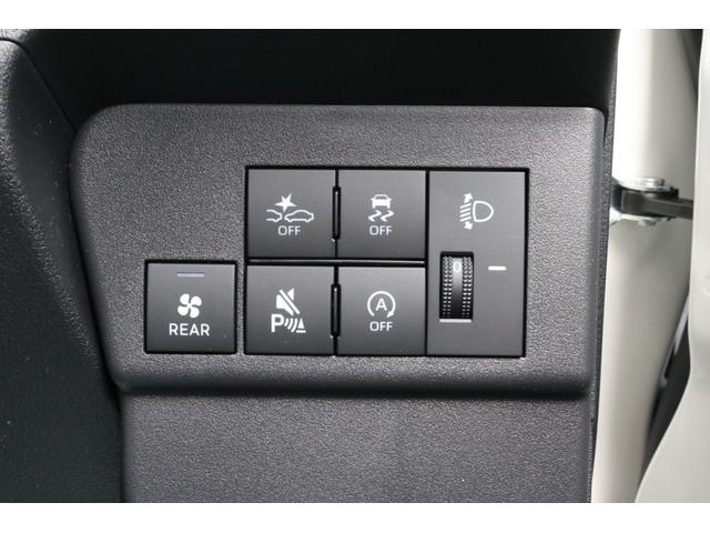 ハイゼットカーゴ ＤＸ　届出済未使用　４ＷＤ　軽バン　ＣＶＴ　衝突被害軽減システム　クリアランスソナー　両側スライドドア　キーレスエントリー　アイドリングストップ　オートライト　ＥＳＣ　パワーステアリング　パワーウィンドウ（8枚目）