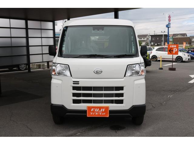 ハイゼットカーゴ ＤＸ　届出済未使用　４ＷＤ　軽バン　ＣＶＴ　衝突被害軽減システム　クリアランスソナー　両側スライドドア　キーレスエントリー　アイドリングストップ　オートライト　ＥＳＣ　パワーステアリング　パワーウィンドウ（13枚目）