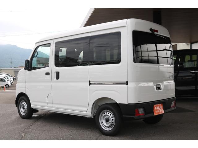 ハイゼットカーゴ ＤＸ　届出済未使用　４ＷＤ　軽バン　ＣＶＴ　衝突被害軽減システム　クリアランスソナー　両側スライドドア　キーレスエントリー　アイドリングストップ　オートライト　ＥＳＣ　パワーステアリング　パワーウィンドウ（18枚目）