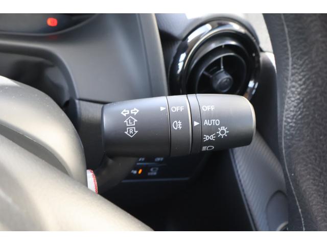 ＭＡＺＤＡ２ １５Ｓ　スマートエディション　４ＷＤ　ワンオーナー　ＥＴＣ　全周囲カメラ　ナビ　ＢＳＭ　クリアランスソナー　レーンアシスト　衝突被害軽減システム　オートライト　ＬＥＤヘッドランプ　スマートキー　アイドリングストップ（9枚目）